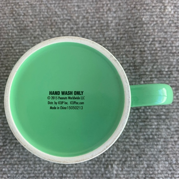 Snoopy Home for the Holidays coffee mug - Picture 4 of 6